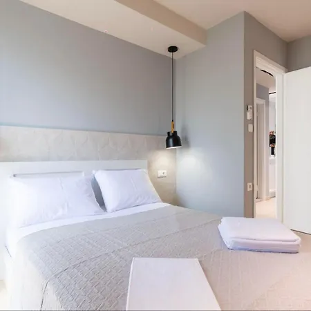 25central Apt-2br Апартаменты